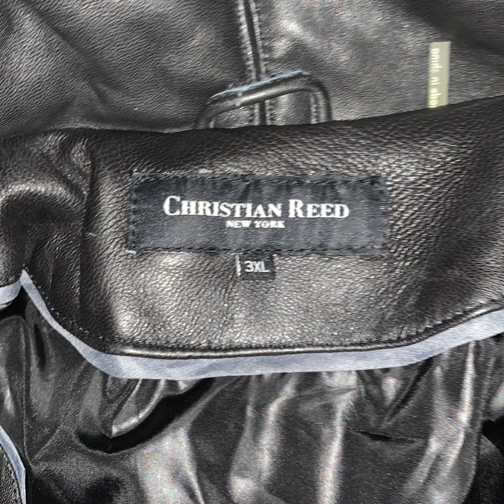 Women’s Plus Leather Coat - Picture 4 of 4